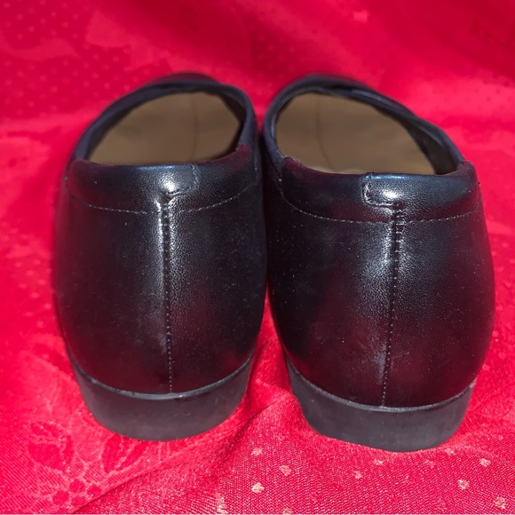 NWOT Clark’s unstructure Sz10 women’s black leather flats - Picture 4 of 7